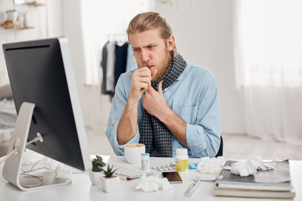 Kaszel ostry jest to zwykle konsekwencja przebytej infekcji (fot. Shutterstock).