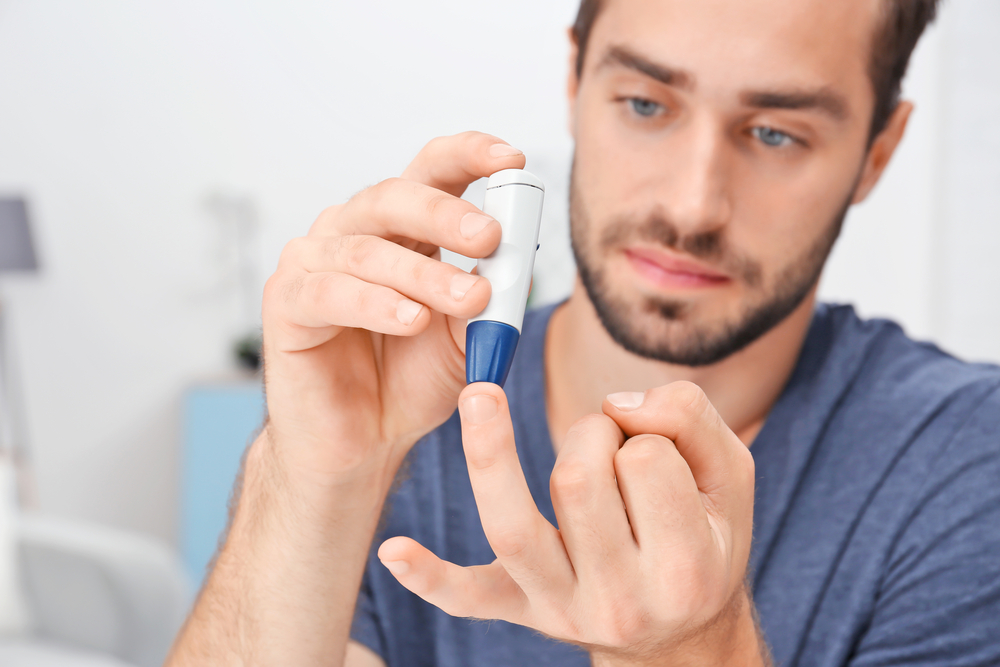 Terapia cukrzycy polega na stałym przyjmowaniu insuliny bądź leków przeciwcukrzycowych (fot. Shutterstock).
