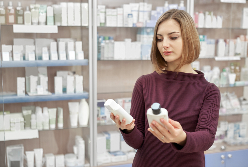 Dla właściwej kondycji włosów ważne są biotyna, cynk, niacyna, krzem z krzemionki (fot. Shutterstock).
