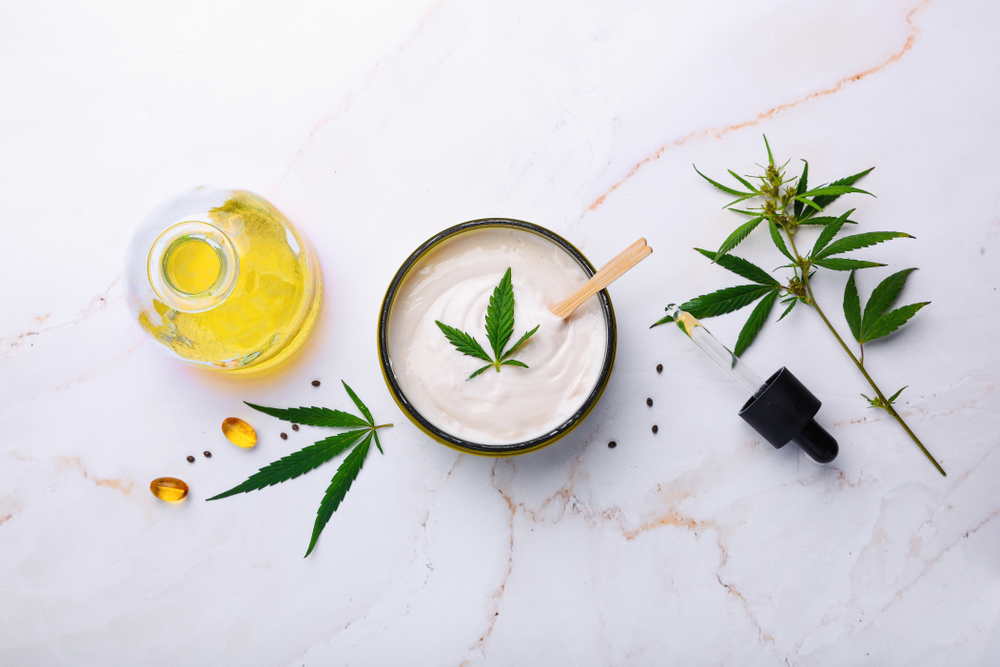 Czy CBD działa podobnie do THC? (fot. Shutterstock)