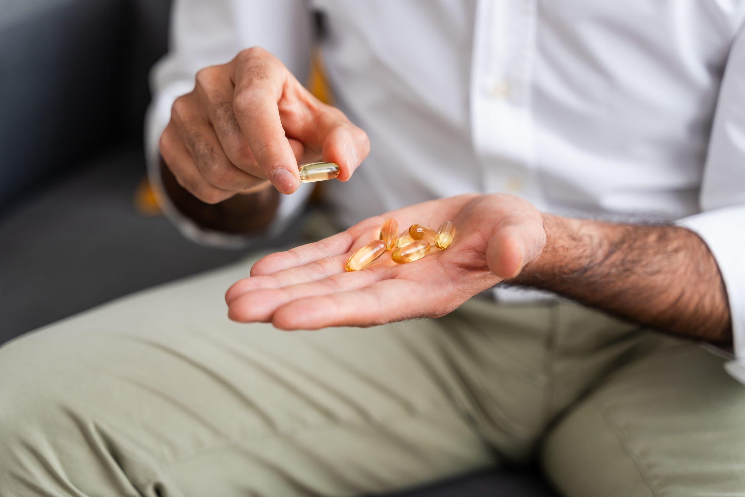 Dlaczego warto suplementować kwasy omega-3 jesienią? [fot. iStock]